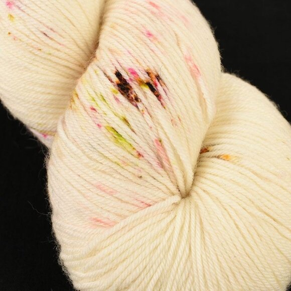 Fuse Fiber Studio Fuse Sock Yarn Superwash Merino Nylon Hand Dyed Apiary - Picture 2 of 3